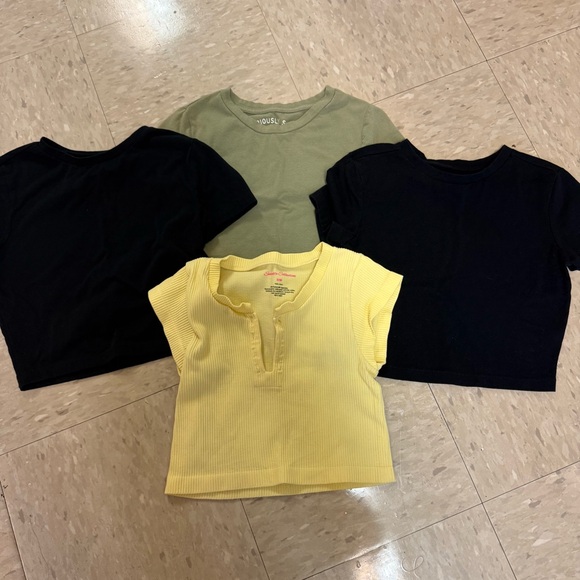 Tops - Lot of 4 Crop Tops